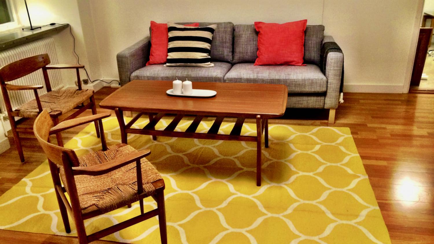 Boka 2025 - 3 rok på Strandgatan precis intill Almedalen och Strand hotell