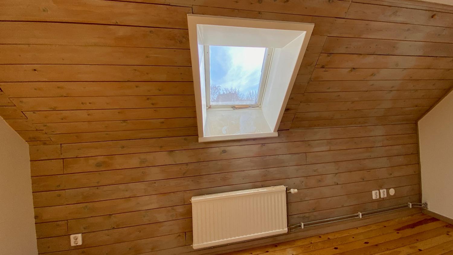 Boka 2025 - Vindsvåning på Strandgatan precis intill Almedalen