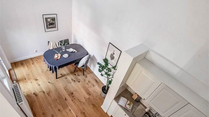 Boka 2025 - Medeltidsveckan, Lyxig bostadsrätt i separat gårdshus på Adelsgatan i Visby innerstad