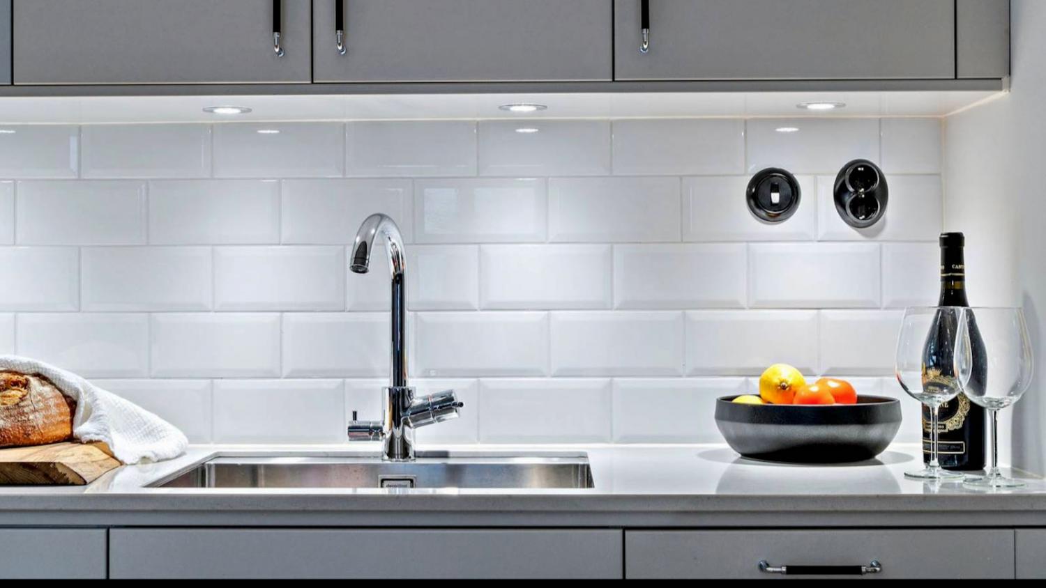 Boka 2026 - Nyrenoverat hus med egen uteplats, intill ringmuren