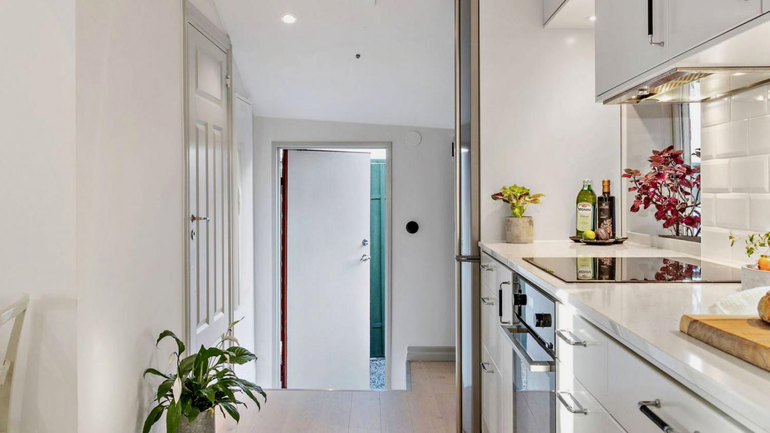 Boka 2026 - Nyrenoverat hus med egen uteplats, intill ringmuren