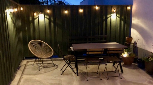 Boka 2026 - Nyrenoverat hus med egen uteplats, intill ringmuren