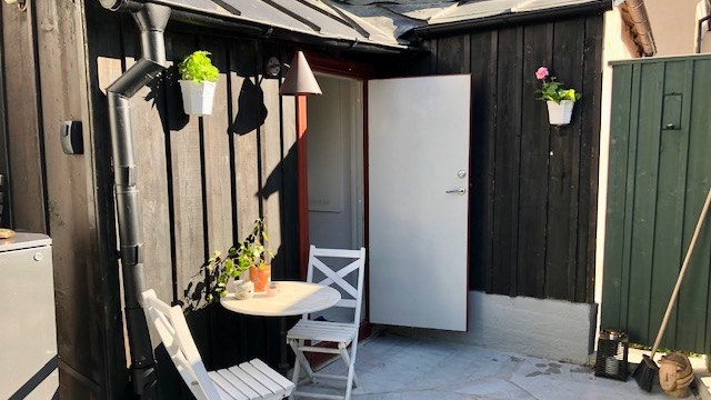 Boka 2026 - Nyrenoverat hus med egen uteplats, intill ringmuren