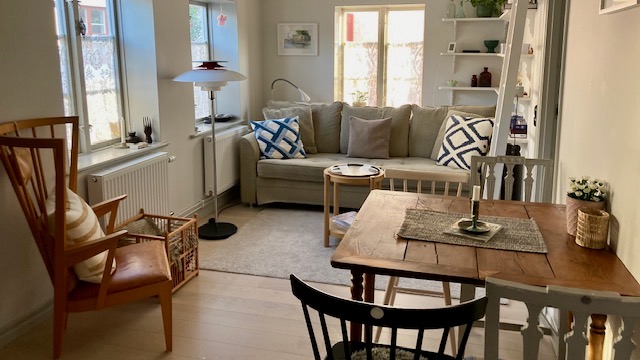 Boka 2026 - Nyrenoverat hus med egen uteplats, intill ringmuren