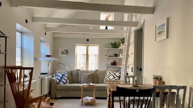 Boka 2026 - Nyrenoverat hus med egen uteplats, intill ringmuren