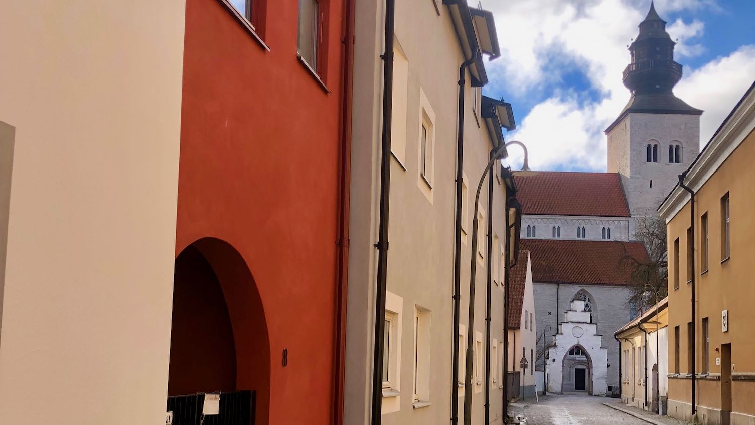 Boka 2022 - Fräsch lägenhet nära domkyrkan - 5 bäddar