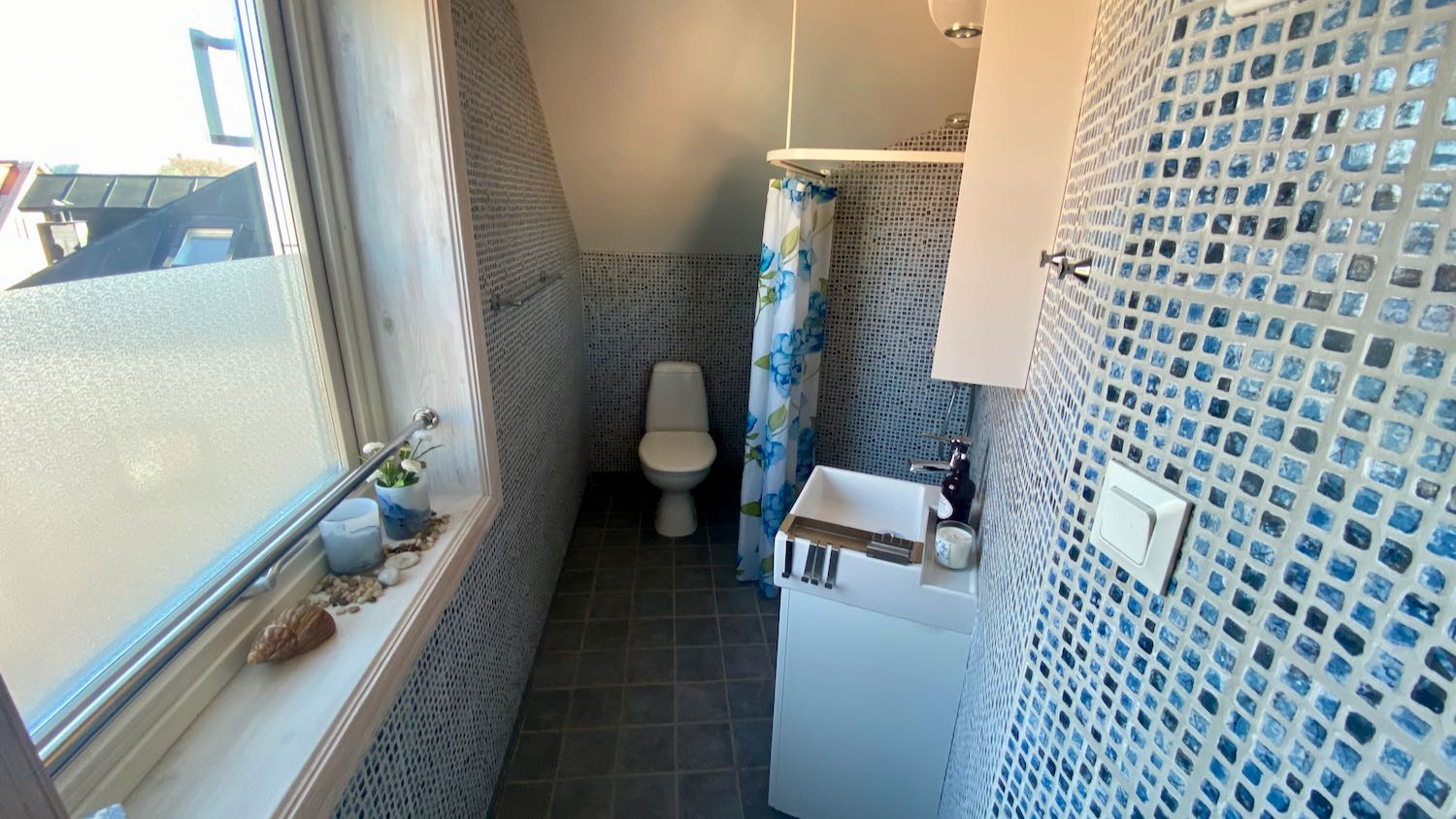 Mysig hotell-lägenhet för 3 personer vid Adelsgatan