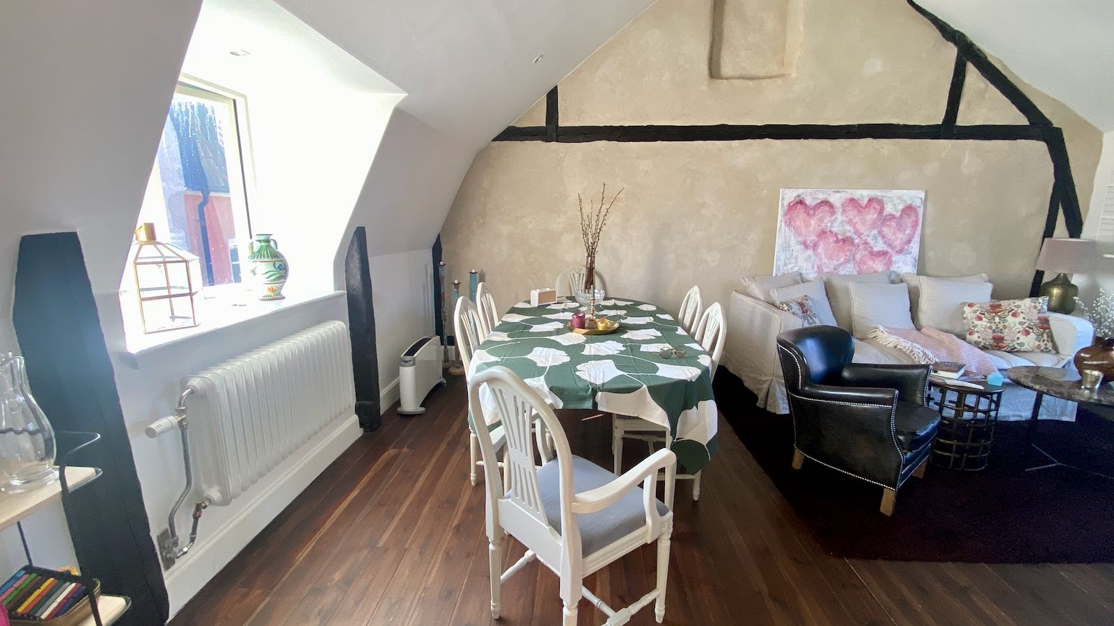 Boka 2026 Vindsvåning med takterass vid Wallers plats och Adelsgatan