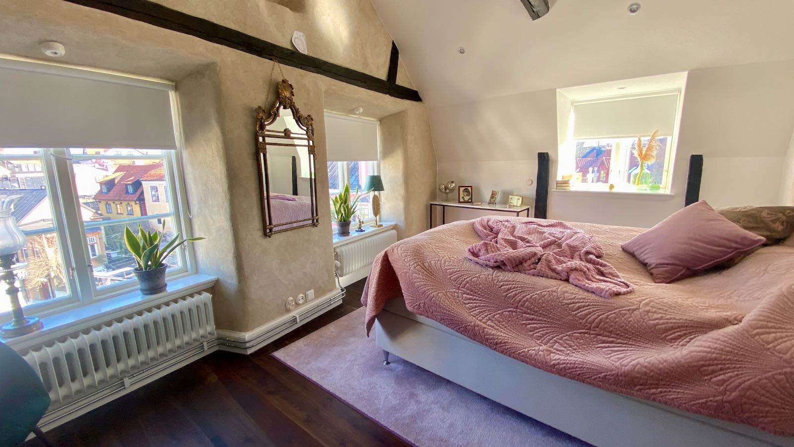 Boka 2026 Vindsvåning med takterass vid Wallers plats och Adelsgatan