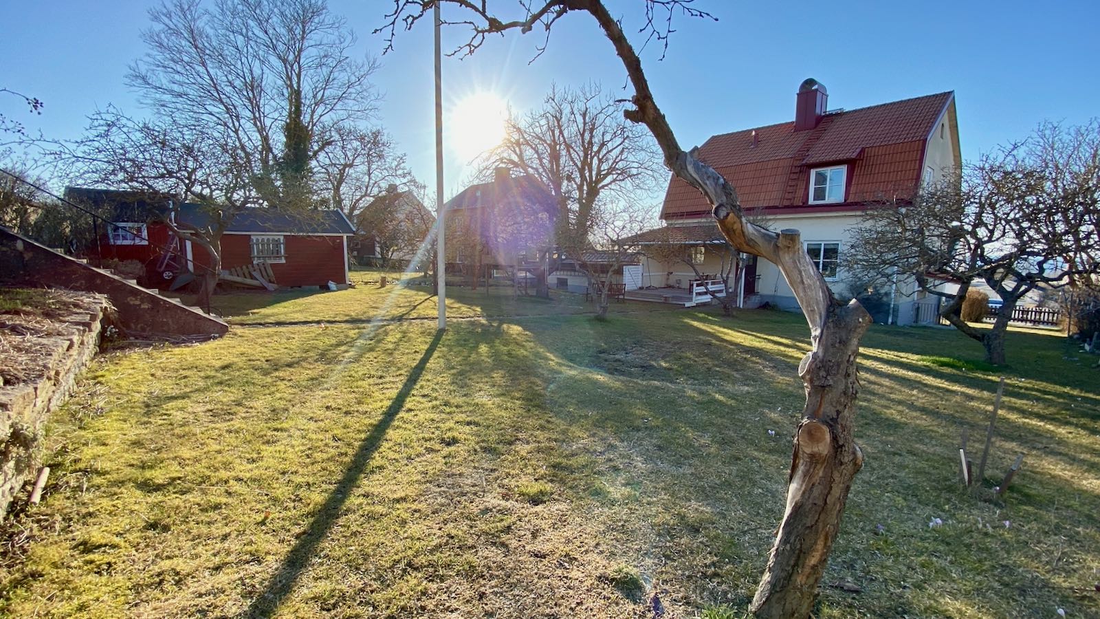 Boka MTV 2026 - Stort hus med stor mingelträdgård vid Norderport. Gångavstånd till Almedalen.