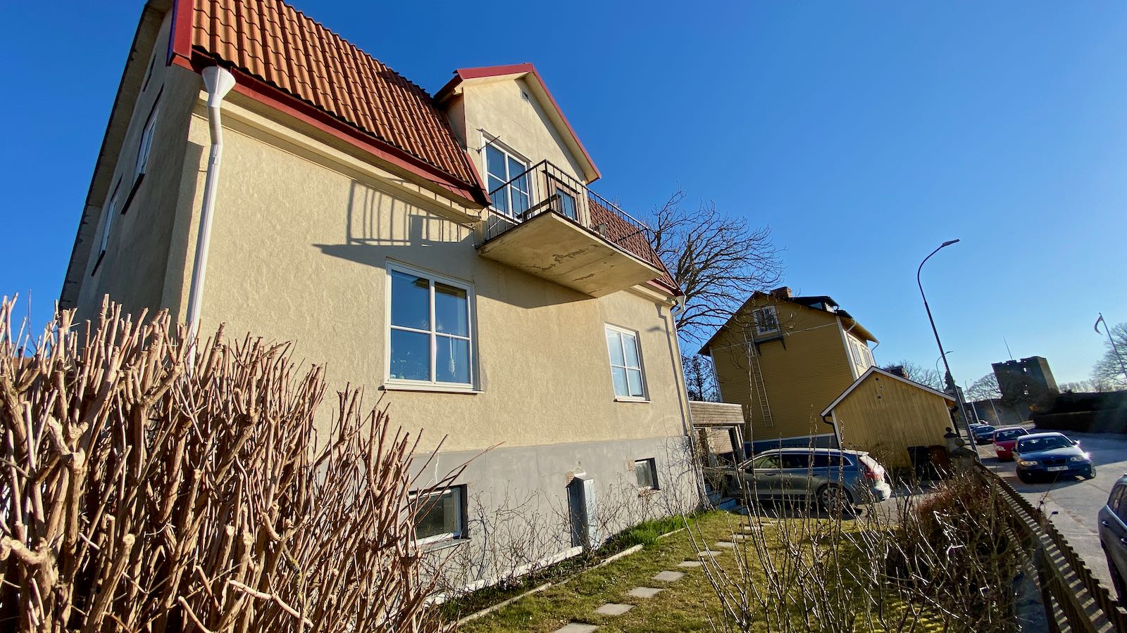 Boka MTV 2026 - Stort hus med stor mingelträdgård vid Norderport. Gångavstånd till Almedalen.