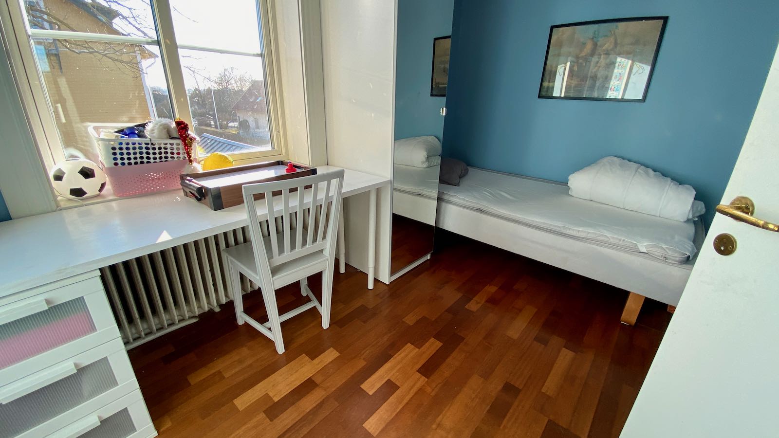 Boka MTV 2026 - Stort hus med stor mingelträdgård vid Norderport. Gångavstånd till Almedalen.