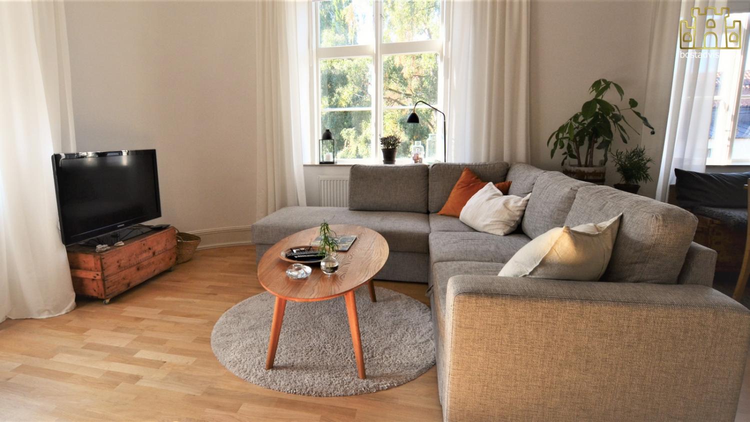 150 meter från Almedalen. Fräsch lägenhet för 5 personer.