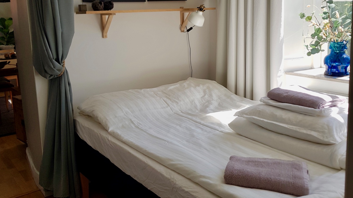 150 meter från Almedalen. Fräsch lägenhet för 5 personer.