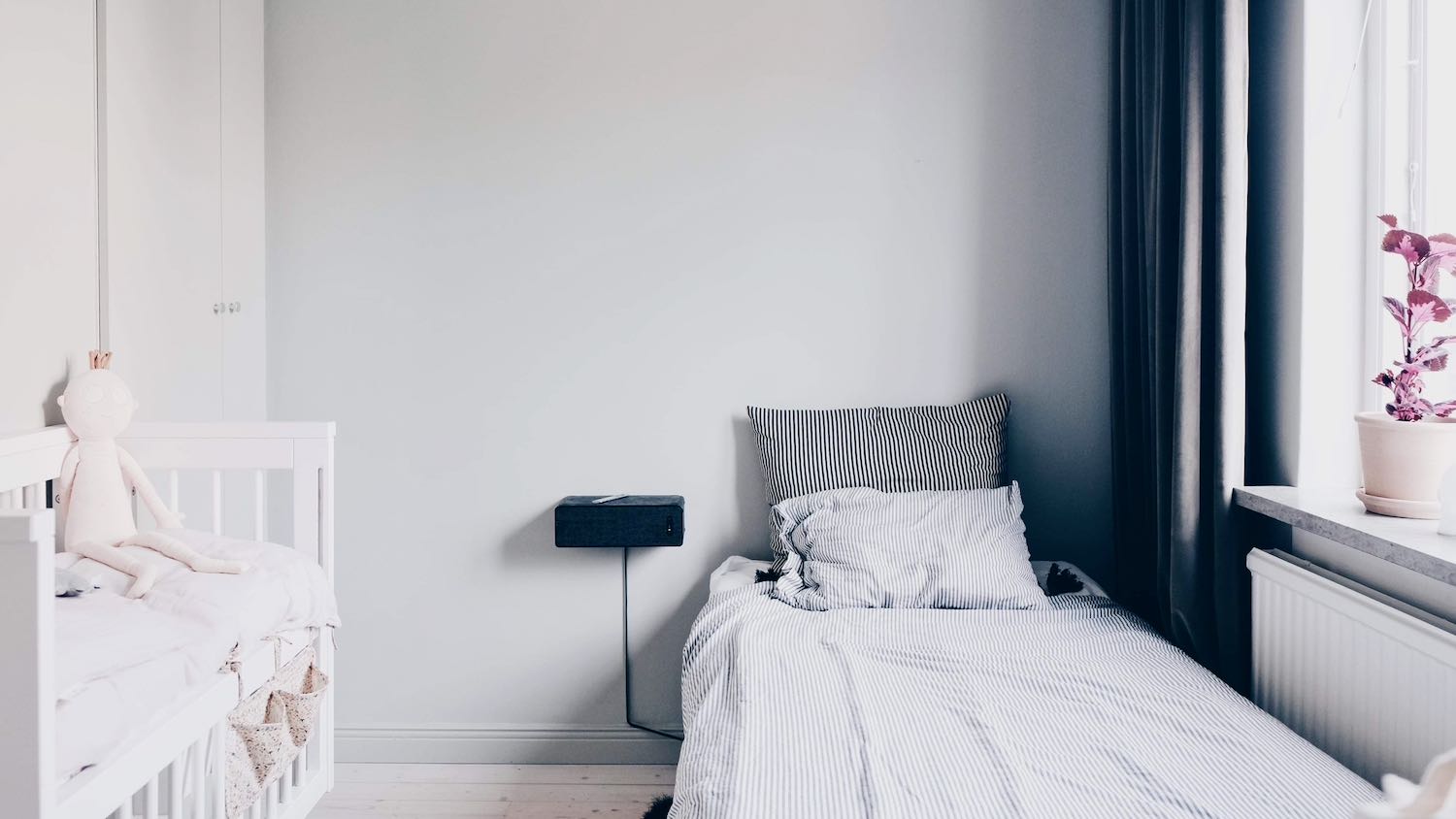 Boka 2024 - Fint hus på 3 plan, utsikt över Visby hamn, nära ringmuren.