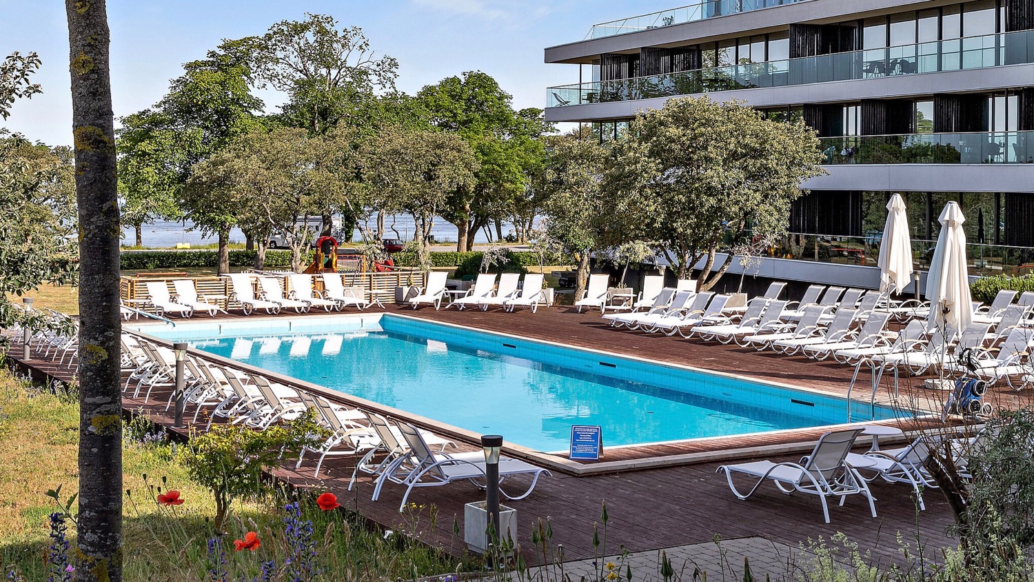 Boka 2022 - Hotell-bungalow med gångavstånd från Almedalen