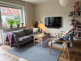 Boka 2026 - Radhus i tre plan – fyra sovrum nära Visby innerstad