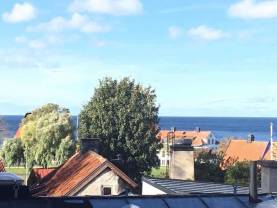 Vindsvåning 150 meter från Almedalen